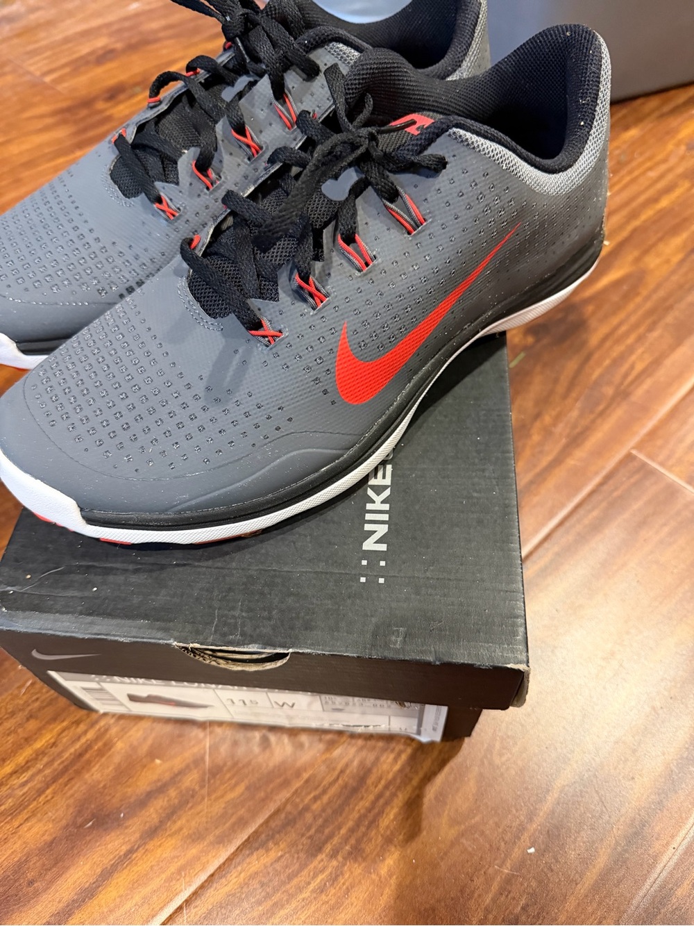 Nike Gray Golf Shoes 11.5 Wide
